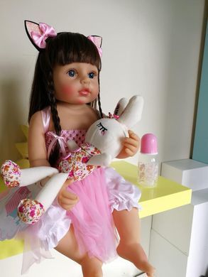 Лялька вінілова з каштановим волоссям та зайчиком, 55см, ручна робота, Reborn Baby Doll 71