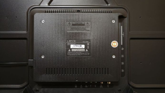 Телевізор безрамковий SmartTV UHD TV +Т2 55", голосове упр. LE5500